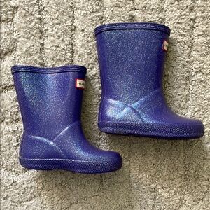 Hunter Kids' Purple Glitter Rain Boots